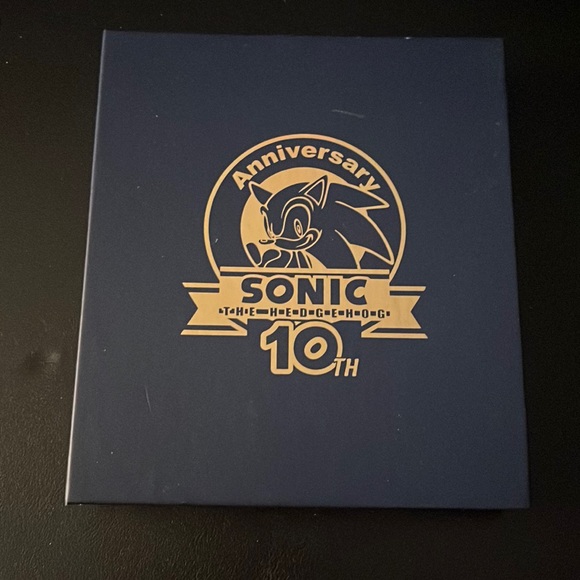 Sonic the Hedgehog 10th Anniversary Sega Dreamcast collectible! - Picture 1 of 6
